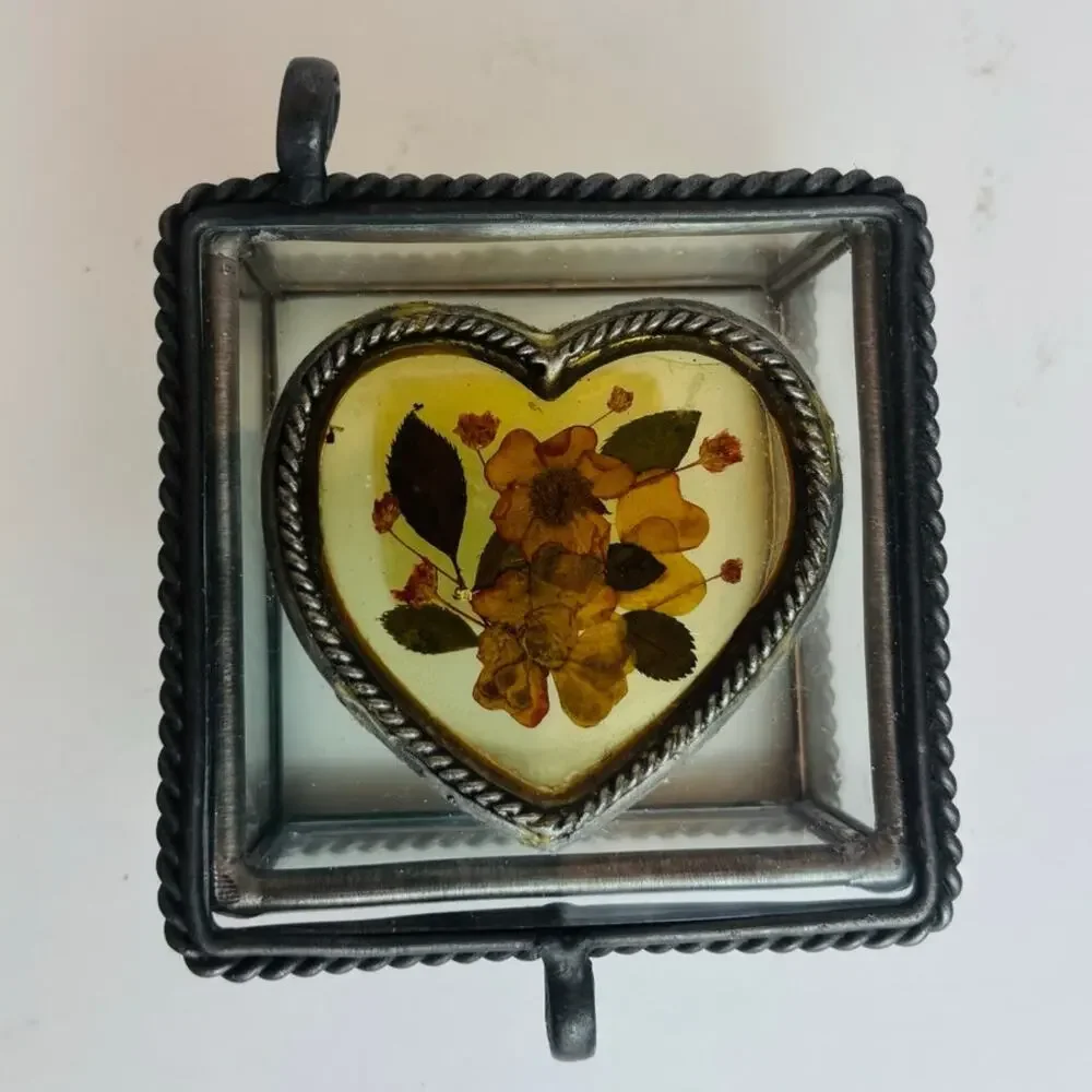 Vintage Trinket/Jewelry Box with Pressed flowers Under Heart-Shaped Glass Lid